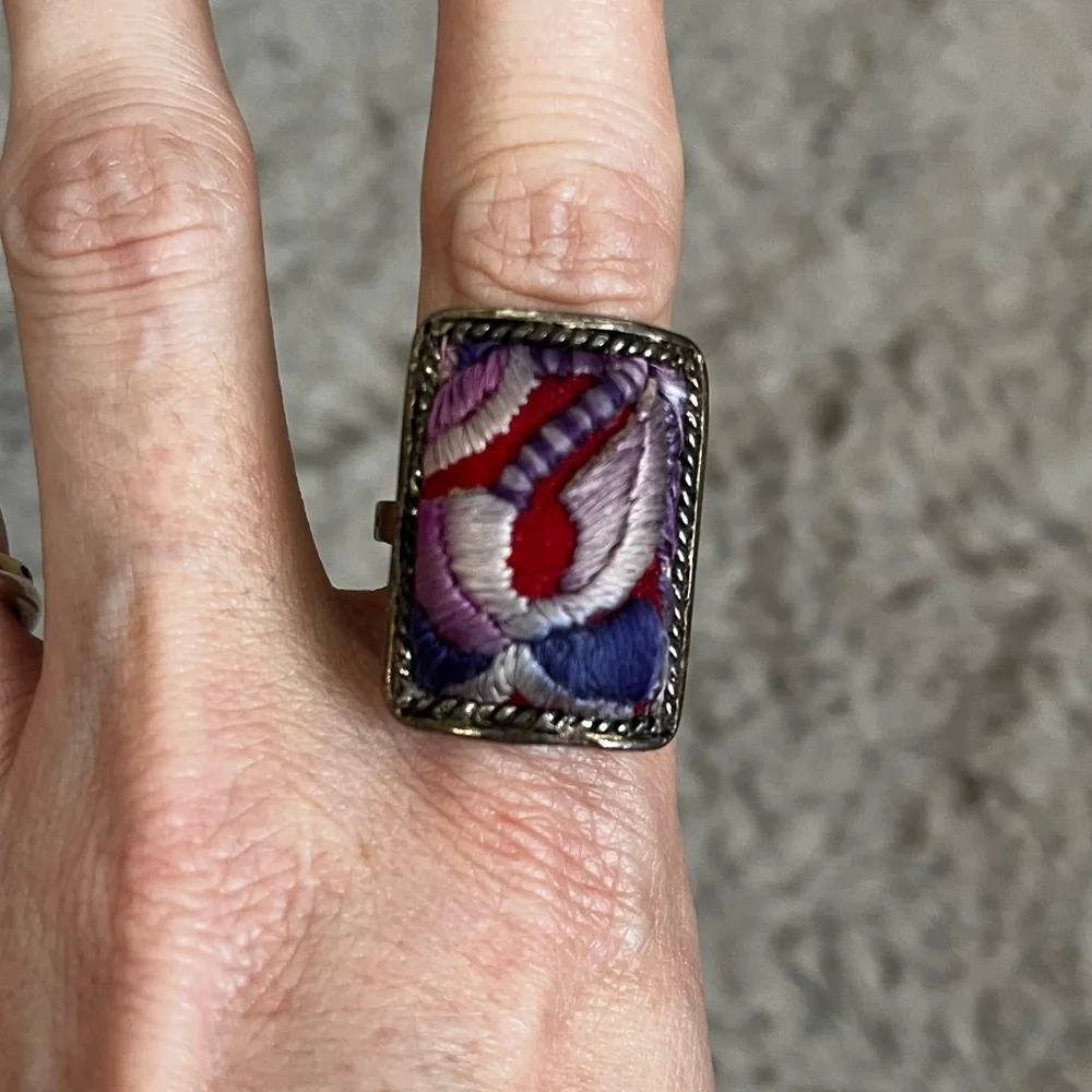 Antique embroidered ring for women